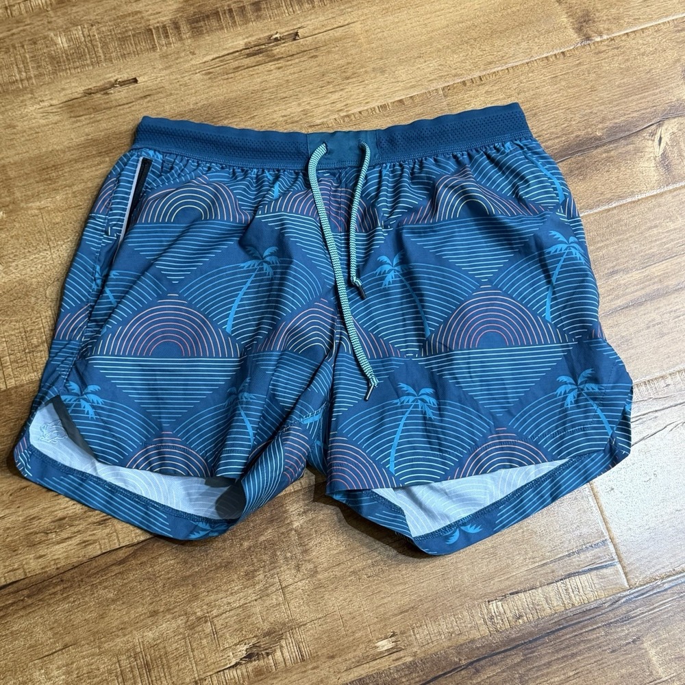 Women's Rabbit Active Running Short Tropical Beach Teal Sz Medium